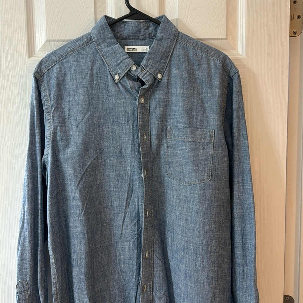 NWT men’s Sonoma chambray button up